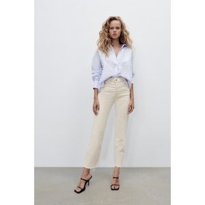 NWOT Zara straight leg cream jeans size 6